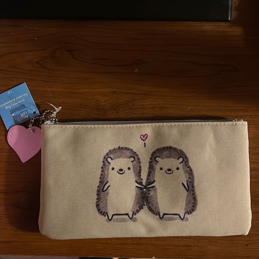 NWT hedgehog pouch
